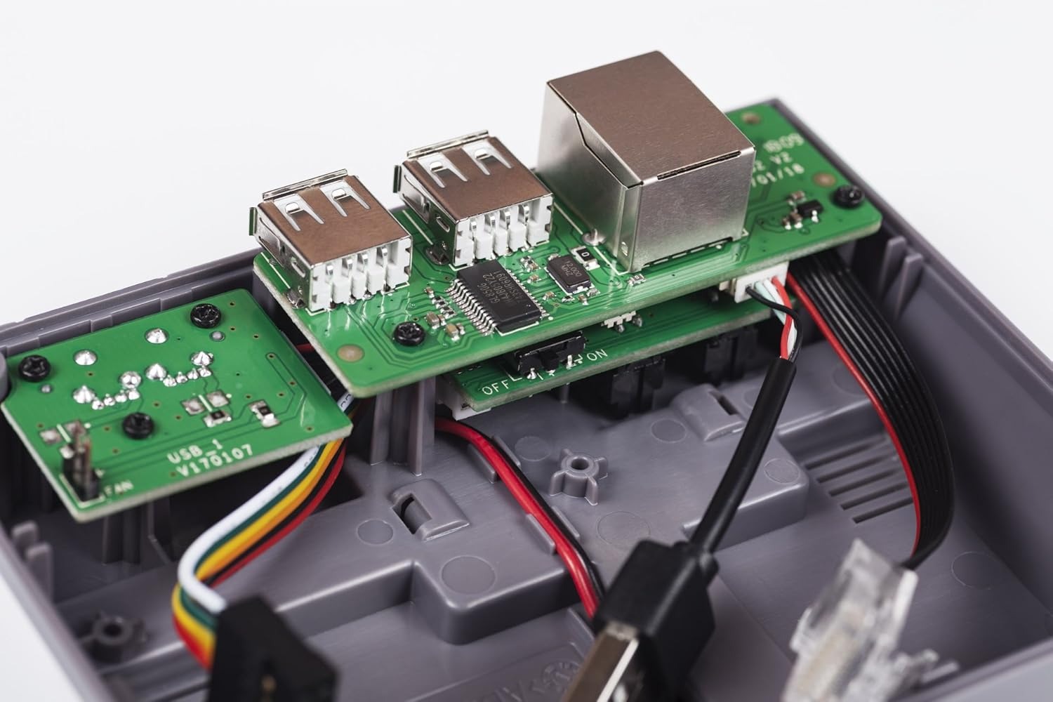 Retroflag NESPi Case Plus con  - Turing Pi 2 recensione e prezzo